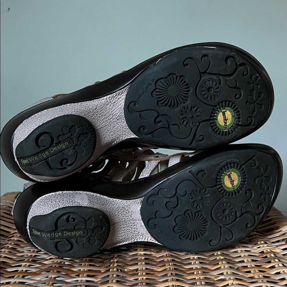 Jambu strappy sandals - Picture 10 of 12